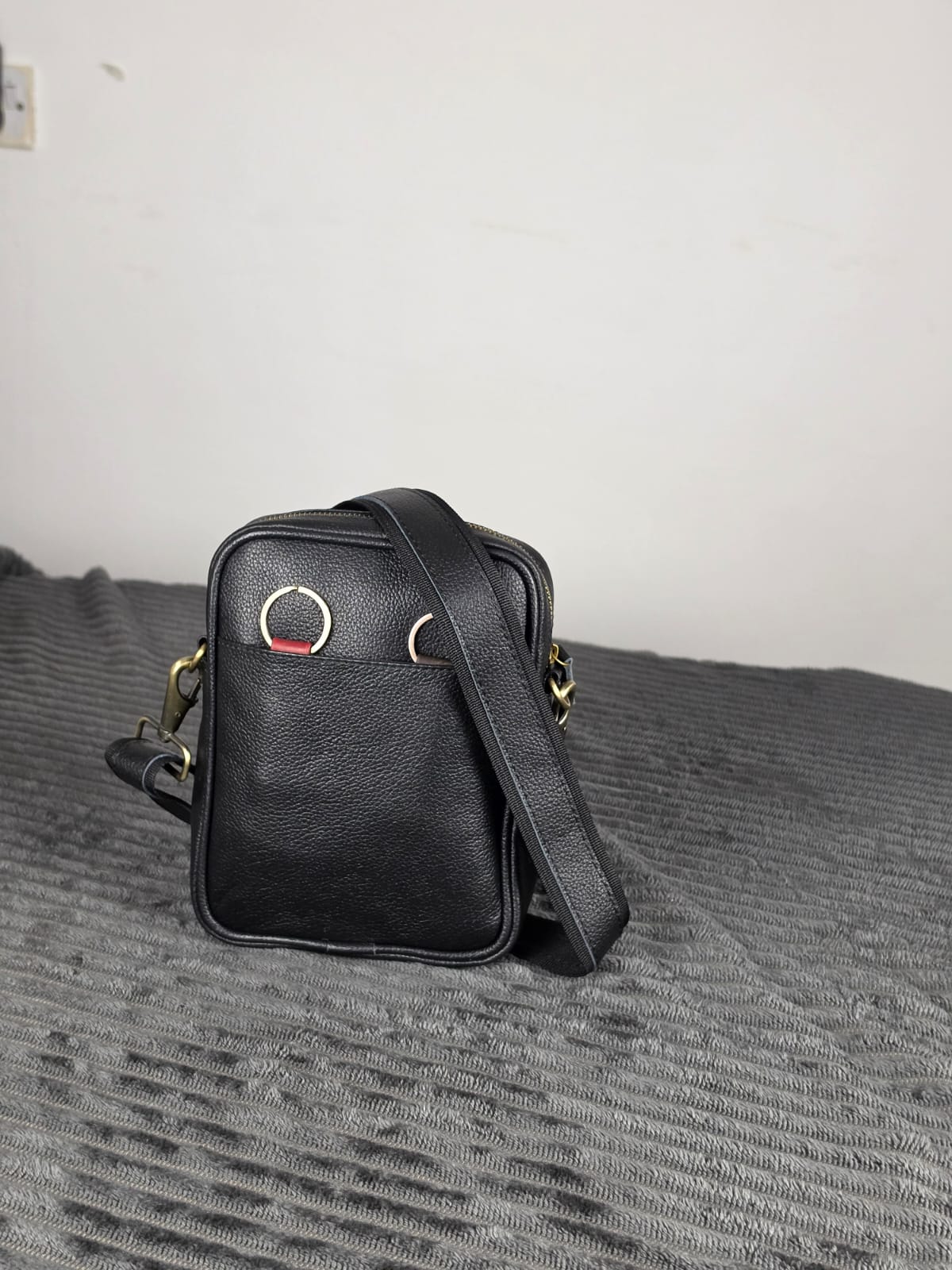 Genuine cowhide smart unisex crossbody bag