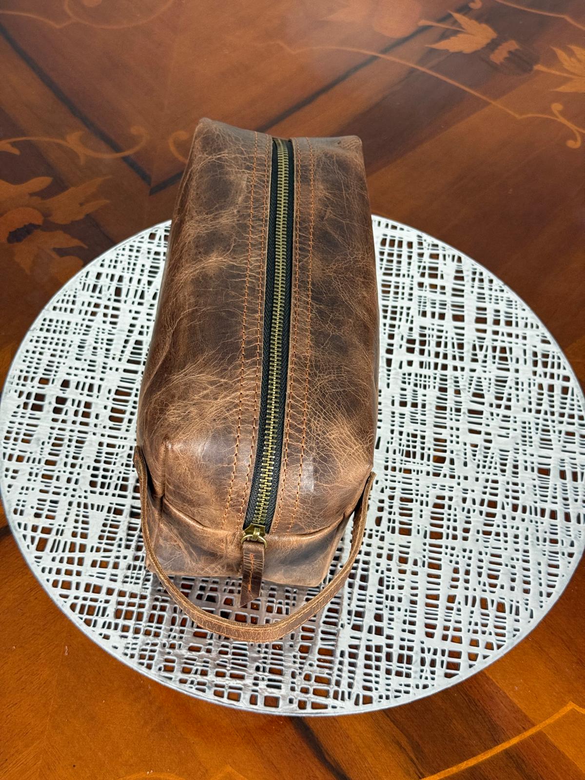 Genuine Waxed Leather Toiletry Bag, Unisex Dopp Kit Travel Wash Bag