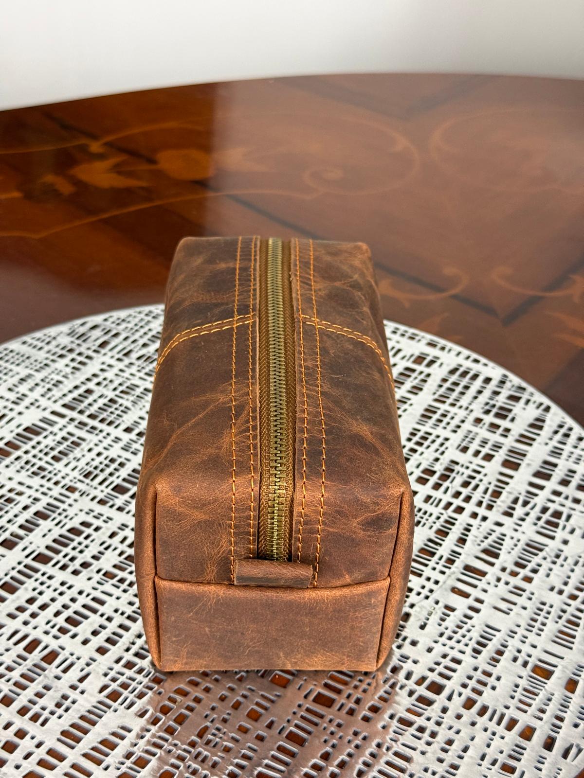 Genuine Waxed Leather Toiletry Bag, Unisex Dopp Kit Travel Wash Bag