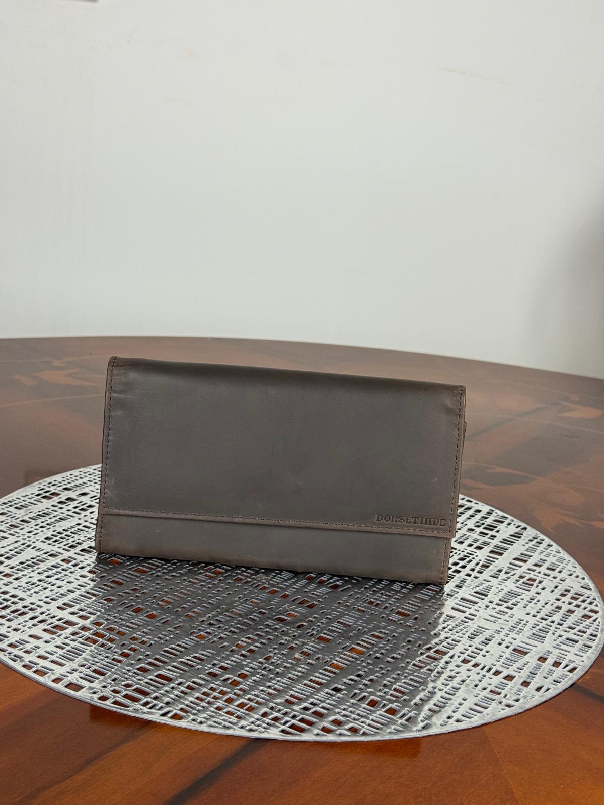 Genuine Leather Women Clutch Purse with Iphone Pro Max Phone compartment