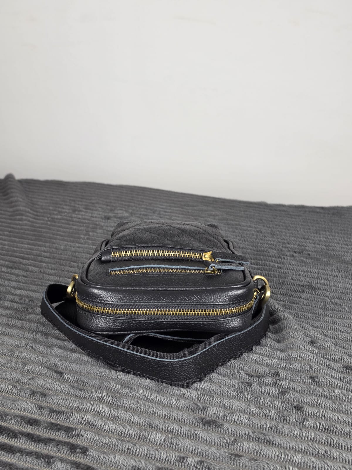 Genuine cowhide smart unisex crossbody bag