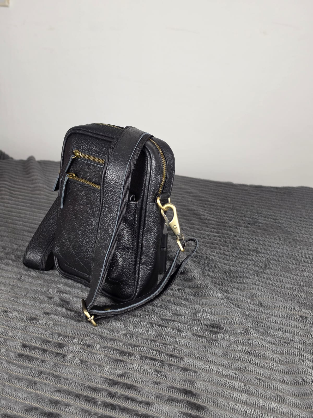 Genuine cowhide smart unisex crossbody bag