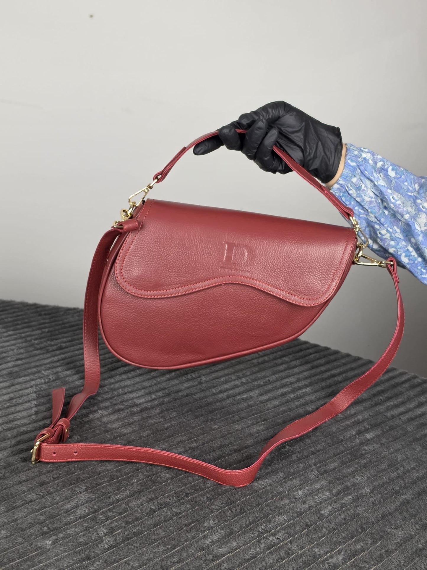 Genuine Leather Women's Crossbody Bag – Luxury Leather Handbag with Two Removable Straps