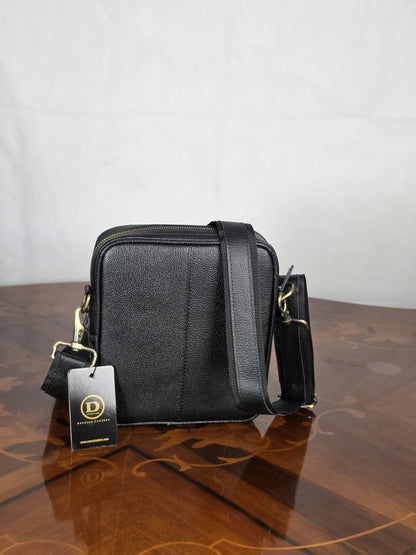 Genuine Leather Unisex Medium  Crossbody Bag