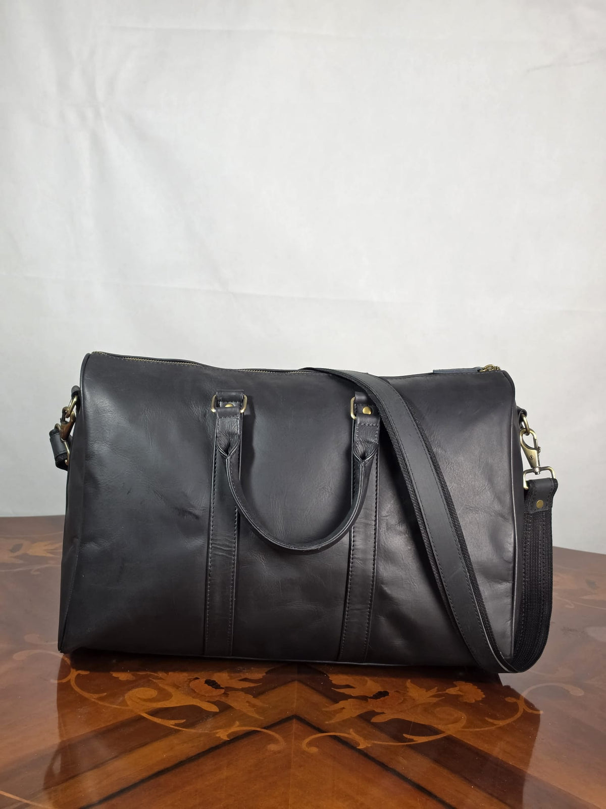 Genuine Waxed Leather Duffle Bag | Premium Leather Weekender Travel Holdall